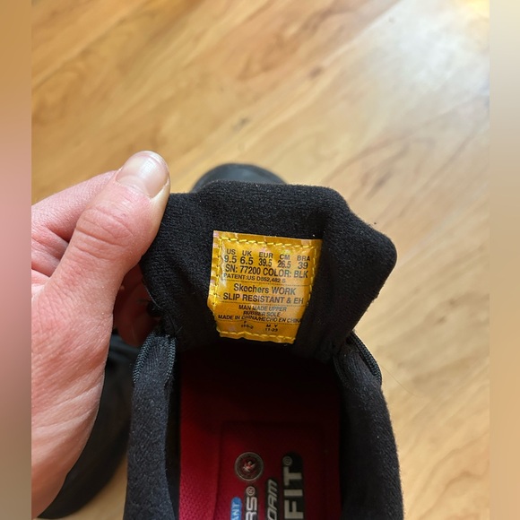 Skechers Women’s Black Sneakers - Picture 4 of 4